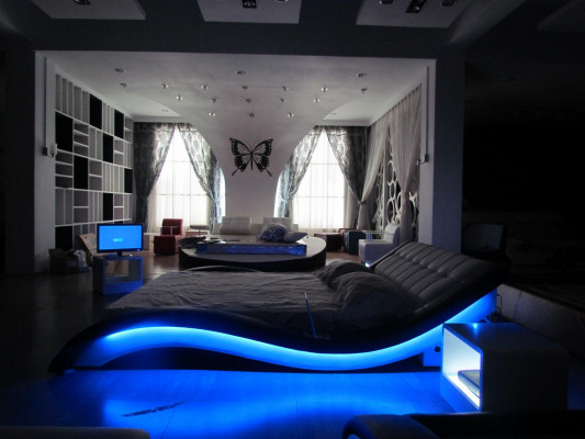 Luxe bed ontwerpbedden Digitale USB-slaapkamermeubels Lederen tweepersoonsbedden.