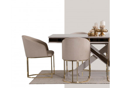 Luxe eettafel stoel armstoel meubels inrichting zitkussen stoelen