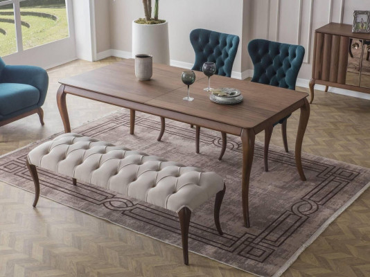 Chesterfield eetkamerbank en 4x gestoffeerde eetkamerstoelen eettafel.