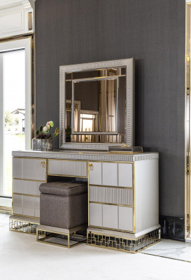 Poef Grijs Elegant Houten Meubel Modern Design Luxe Mooi Slaapkamer