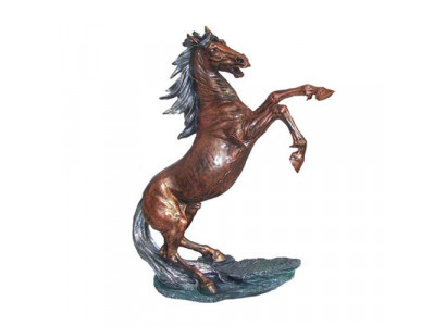 Beeldhouwwerk zwaarste paarden Abstracte koperkleurige Pegasus paarden standbeelden decoratie