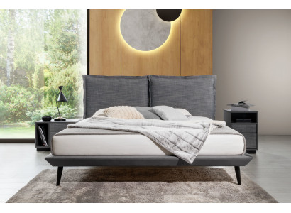 Stijlvolle slaapkamer Grijze bed 2x nachtkastjes Luxe bedden 3-delig