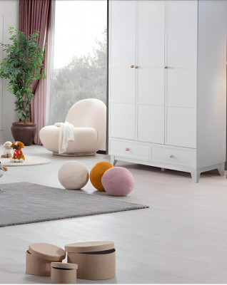 Kinderkamer set modern bed meerkleurig kledingkast commode licht nieuw