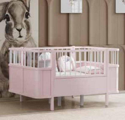 Kinderkamer bed inrichting design moderne babybed nieuw luxe houten meubels