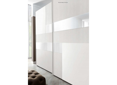 Kledingkast met zweefdeuren, houten kasten, kast slaapkamer, garderobe