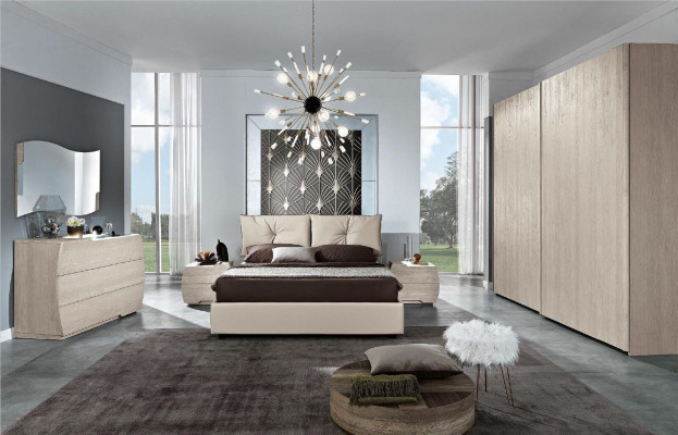 Moderne garderobekast met schuifdeuren voor de slaapkamer van natuurlijk hout