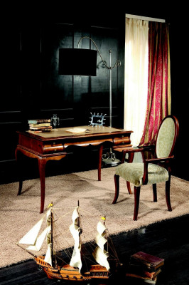 Houten meubels Luxe Italiaans klassiek bureaukantoormeubelstijl.