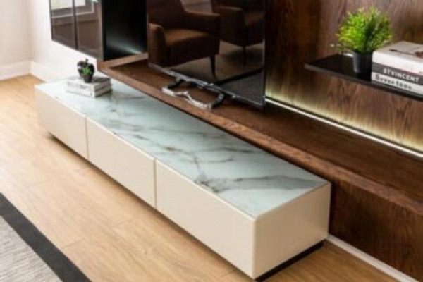 Luxe muurkasten kasten planken woonkamer vitrine houten design