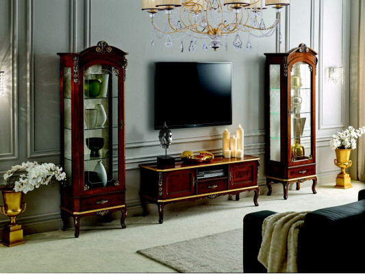 Woonkamer wandkast vitrine tv dressoir echt houten kasten Italiaanse meubels Woonkamer wandkast vitrine televisiekast dressoir echt houten kasten Italiaanse meubels