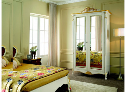Klassieke meubels Spiegel Kast Houten kast Kasten Dressoirs Ladenkasten Italië