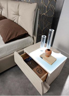 Luxe set 6-dlg. Slaapkamer Bed Nachtkastje Commode Spiegel Kledingkast Nieuw