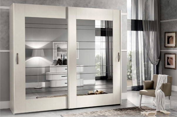 Luxe kledingkast met zweefdeuren Slaapkamerkast Kasten Hout Modern