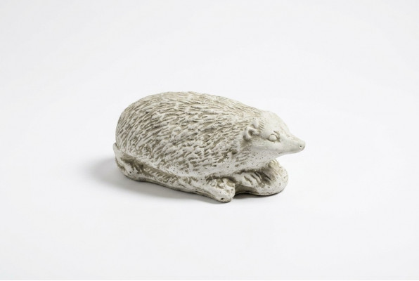 Tuindecoratie egel terras stenen figuren figuur decoratie standbeeld.