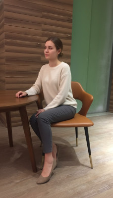 Ontwerp fauteuil metaal gestoffeerd lounge clubstoel zitplaats ontspan luxe kamer wacht nieuw