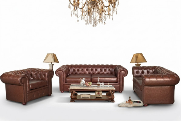 Klassieke bruine leren Chesterfield bankstel met gestoffeerde zitting 3-zits.