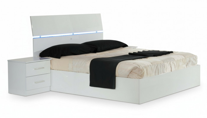 Tweepersoonsbed Bed 2x Nachtkastjes Houten Ontwerp Bedden Modern Stijl 3-delig LED Licht