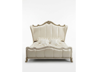 Klassiek bed in barok, rococo, Chesterfield stijl, dubbel leer, hotel, antieke bedden
