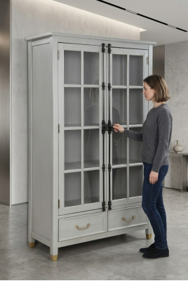 Klassieke kast woonkamer vitrinekast vitrines Nieuw Vitrinekasten.