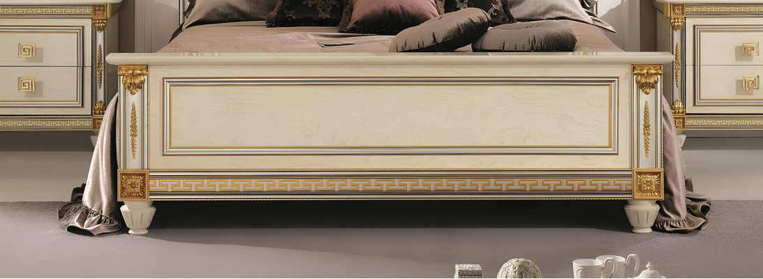 Bed + 2x bedside table 3-piece bedroom set Designer luxury bedroom Baroque