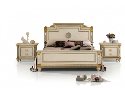 Bed + 2x bedside table 3-piece bedroom set Designer luxury bedroom Baroque