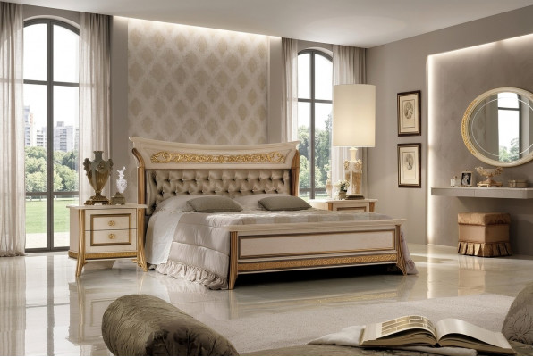 Klassiek designer houten bed slaapkamer luxe gestoffeerd meubilair dubbele bedden nieuw.