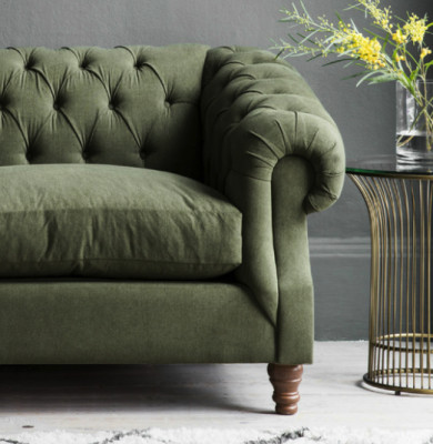 Groene gestoffeerde Chesterfield driezits Designer Luxe 3-zitsbank