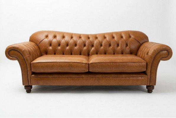 Bruine Chesterfield driezits luxe woonkamer 3-zitsbank