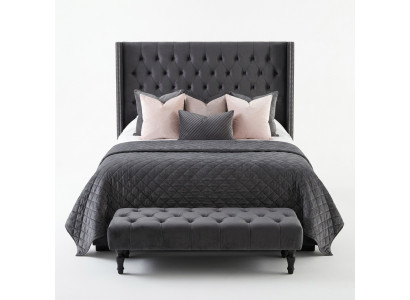 Groot stoffen bed in Chesterfield design Gestoffeerde textiel designer tweepersoonsbedden.
