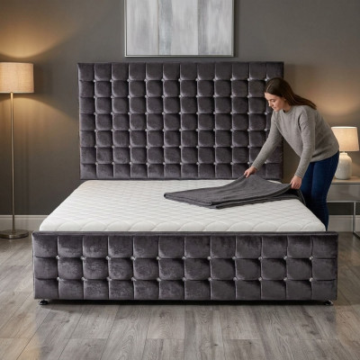 Ontwerper zwart Chesterfield bed met kristallen luxe meubels