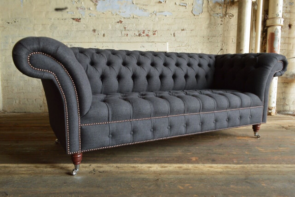 Grijze Chesterfield driezits luxe woonkamerbank met drie zitplaatsen