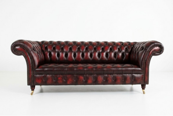 Bordaux Chesterfield driezits luxe woonkamer 3-zitsbank.