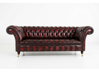 Bordaux Chesterfield driezits luxe woonkamer 3-zitsbank.