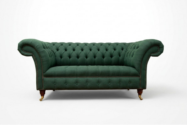 Klassieke gestoffeerde meubels Chesterfield groene bank textiel leer stof sofa zitter.