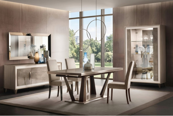Italiaanse design eetkamerset met stoel tafel groep 5-delig Nieuw