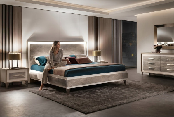 arredoclassic Italiaanse slaapkamermeubeldesign set Bed Nachtkastje