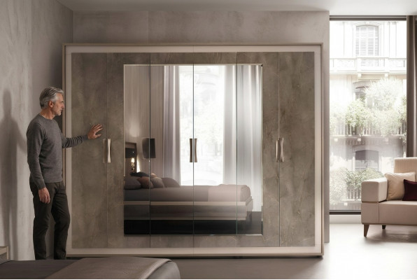 Klassieke antieke stijl kledingkast kast hout garderobe slaapkamer nieuw