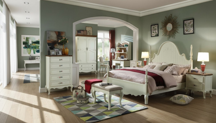 Onmiskenbaar wit slaapkamer set in klassieke stijl.