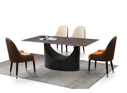 Klassiek luxueus eetkamermeubilair eetkamerset eetkamerstoel tafel groep.