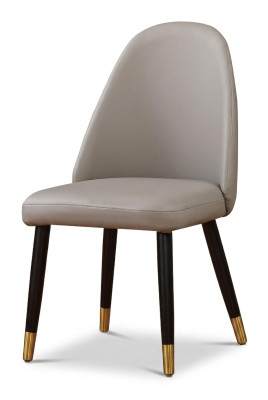 Onvergelijkbare stoel in grijs voor eetkamer in moderne stijl.