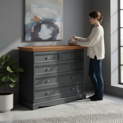 Woonkamerkast van luxe modern zwart XXL houten planken, lage commode zijbord kast