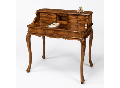 Kantoormeubels, werkbureau, bruin bureau, secretaire, computertafel, tafel, tafels.