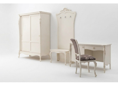 Klassieke slaapkamer complete set, kruk, bureau, kledingkast 5-delig.