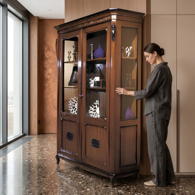 Klassieke meubels Italiaanse meubels Hout Bruin Vitrine Stijlvolle vitrinekast