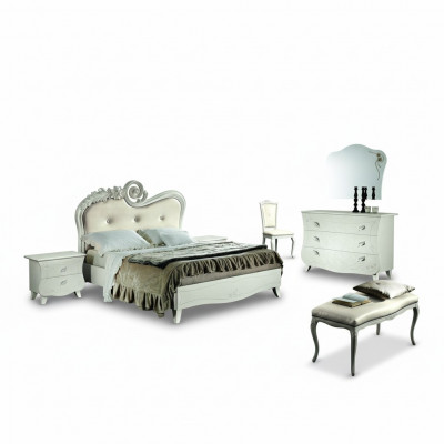 Klassiek bed Luxe bedden Chesterfield meubels Slaapkamer Barok Hotel Stof.