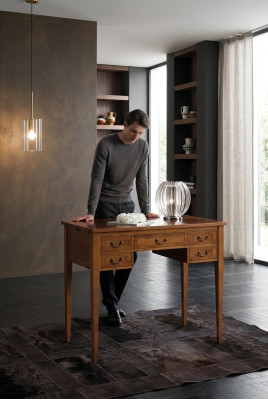 Kantoorschrijftafels Tafel Meubilair Italiaanse inrichting Kantoor Tafels Schrijftafels.