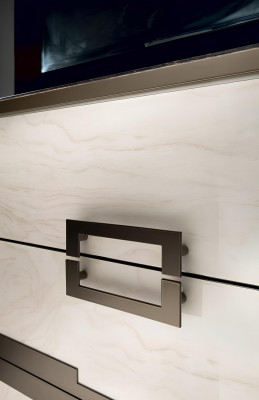Eetkamerset 3-dlg. Eettafel Vitrine Dressoir modern eetkamer meubelset Italië