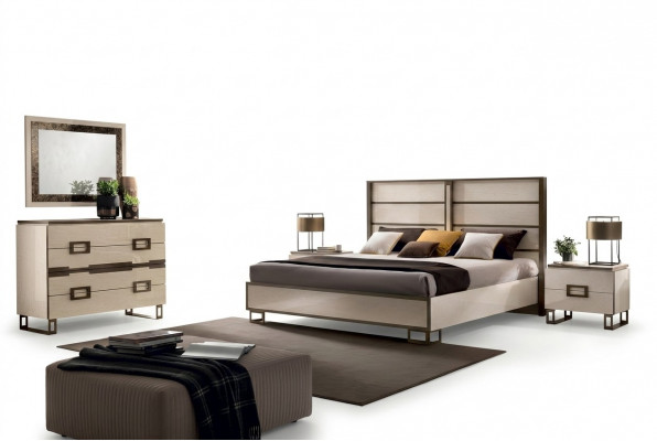 Slaapkamer Bed Nachtkastje Commode Spiegel Bed met bekleding Tweepersoonsbed Set van 5 stuks.