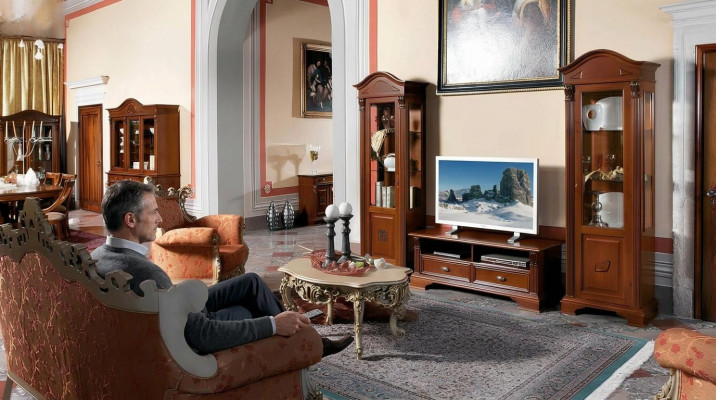 Woonkamer meubelset vitrines vitrine dressoir meubels in massief hout.