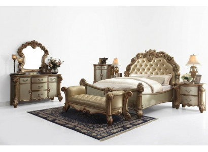 Klassiek bed in barok Chesterfield rococo stijl dubbel lederen hotel antiek.