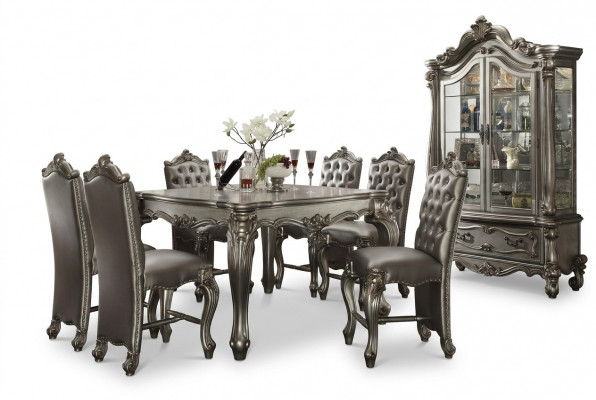 Klassieke grijze eetkamer sfeer Designer vierkante eettafel leren Chesterfield stoelen 7-delig.
